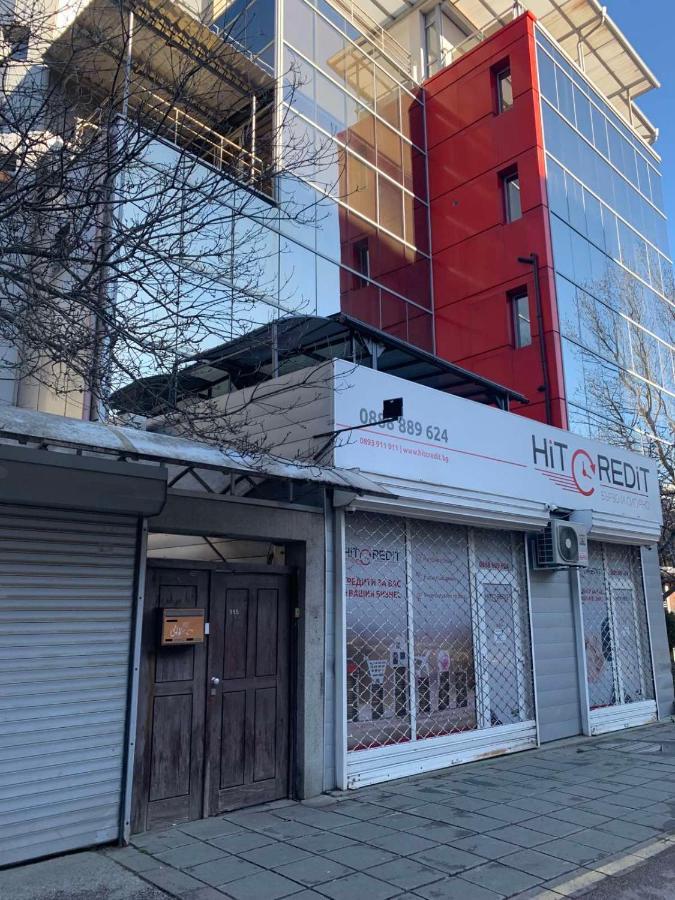 Lilia 3 Self-Check In Apartment With Hot Water Despite Prevention In The Neighborhood, Food And Drink Shop Open Until 10 Pm And Free Parking Area Next Ot 24 Hours Food And Drink Shop And Free Parking Area Sofia Exterior foto