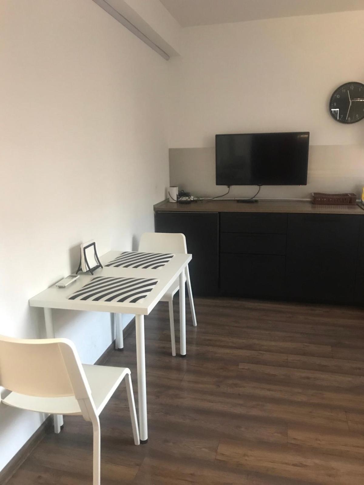 Lilia 3 Self-Check In Apartment With Hot Water Despite Prevention In The Neighborhood, Food And Drink Shop Open Until 10 Pm And Free Parking Area Next Ot 24 Hours Food And Drink Shop And Free Parking Area Sofia Exterior foto