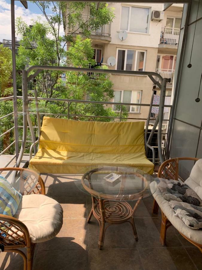 Lilia 3 Self-Check In Apartment With Hot Water Despite Prevention In The Neighborhood, Food And Drink Shop Open Until 10 Pm And Free Parking Area Next Ot 24 Hours Food And Drink Shop And Free Parking Area Sofia Exterior foto
